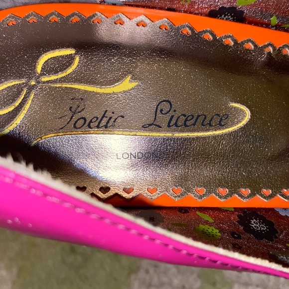 Poetic License Summer Bloom Floral Patent Leather Embellished Lucite Heels - 6.5 - Picture 14 of 16